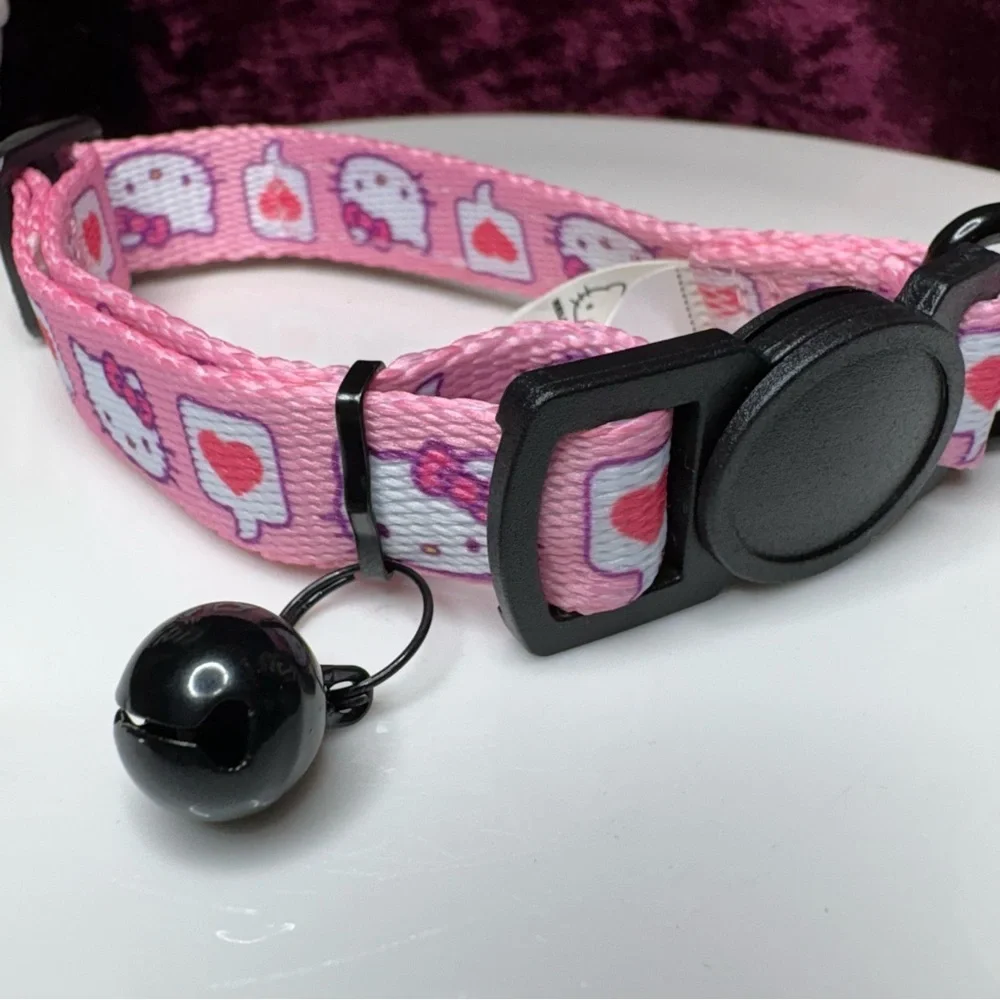 Sassy Meow Sanrio Hello Kitty Pink Heart Break Away Cat  Collar & Leash - MEDIUM